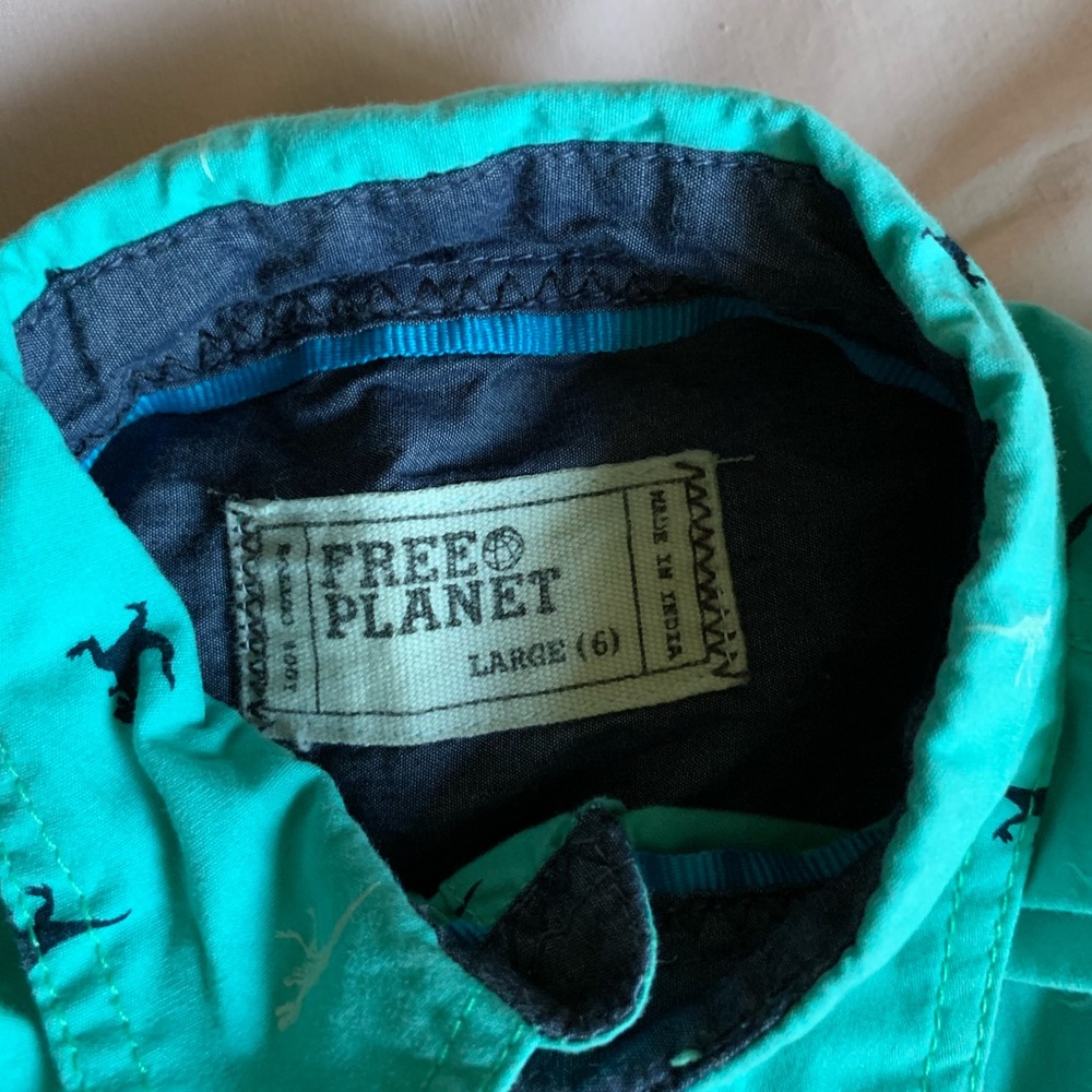Used clothes - Picture 2 of 3